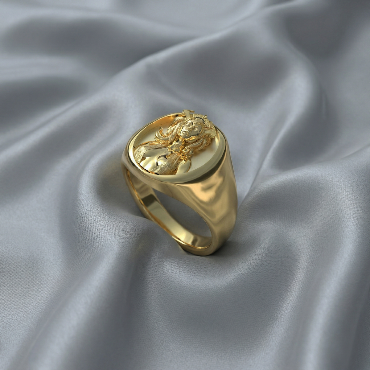 Anillo de medusa en plata 950 y baño de oro 18k