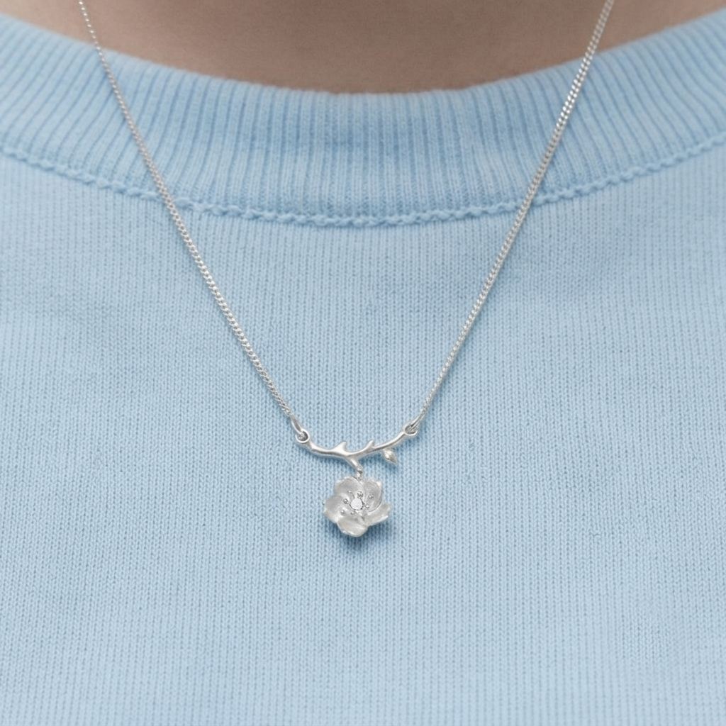 Collar flor de cerezo | Joyería de Autor - Luya