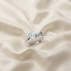 Anillo con letras de amor en plata 950