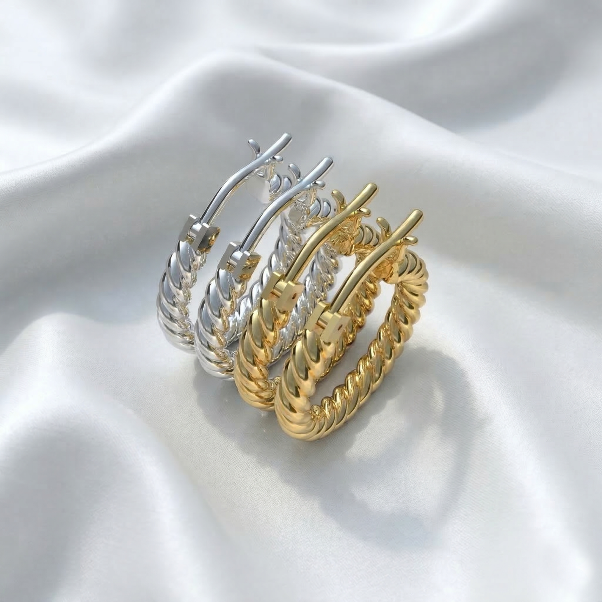 Aretes de cuerda clásicos en plata 950 y baño de oro 18k