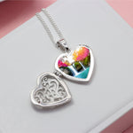 Cargue la imagen en el visor de la galería, Collar relicario corazón con corte circular