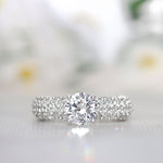 Cargue la imagen en el visor de la galería, Anillo con tres filas de corte circular