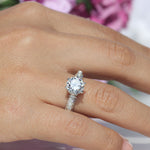 Cargue la imagen en el visor de la galería, Anillo Reyna con corte circular