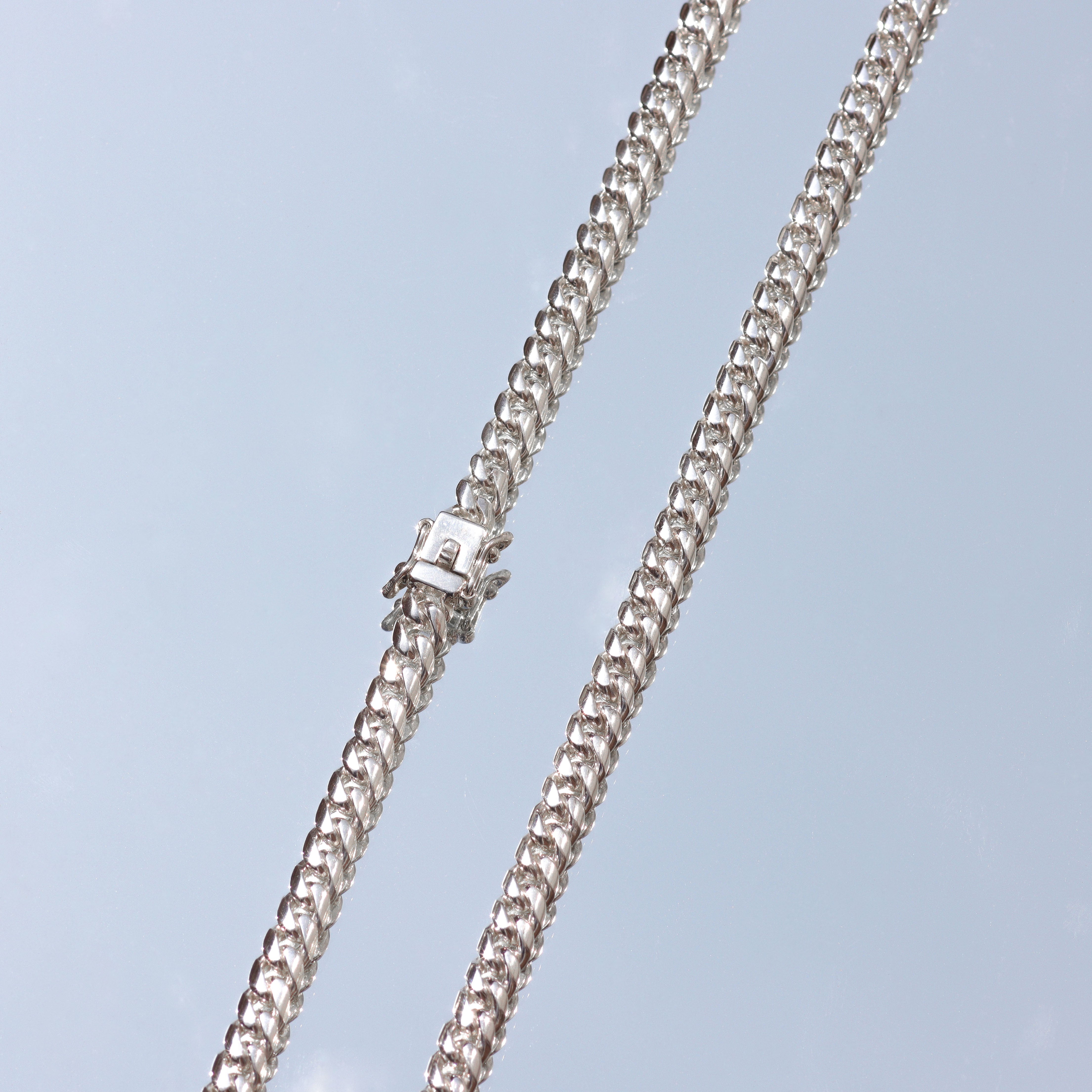 Cadena lomo de corvina 70 gr.