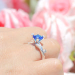 Cargue la imagen en el visor de la galería, Anillo de hojas con piedra central