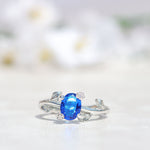 Cargue la imagen en el visor de la galería, Anillo de hojas con piedra central