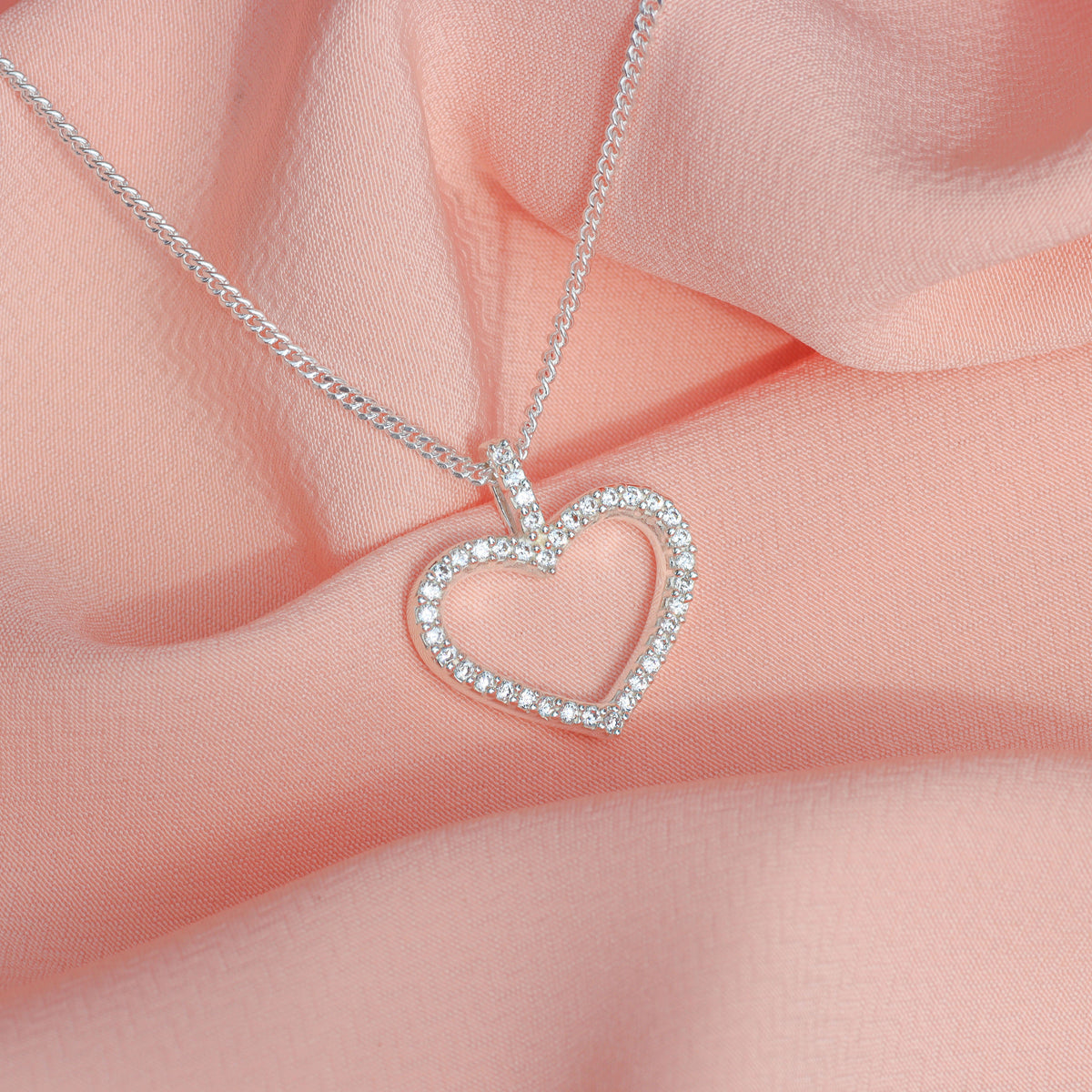 Collar de corazón con piedra redonda en plata 950
