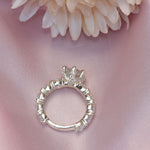 Cargue la imagen en el visor de la galería, Anillo solitario con corte garra circular