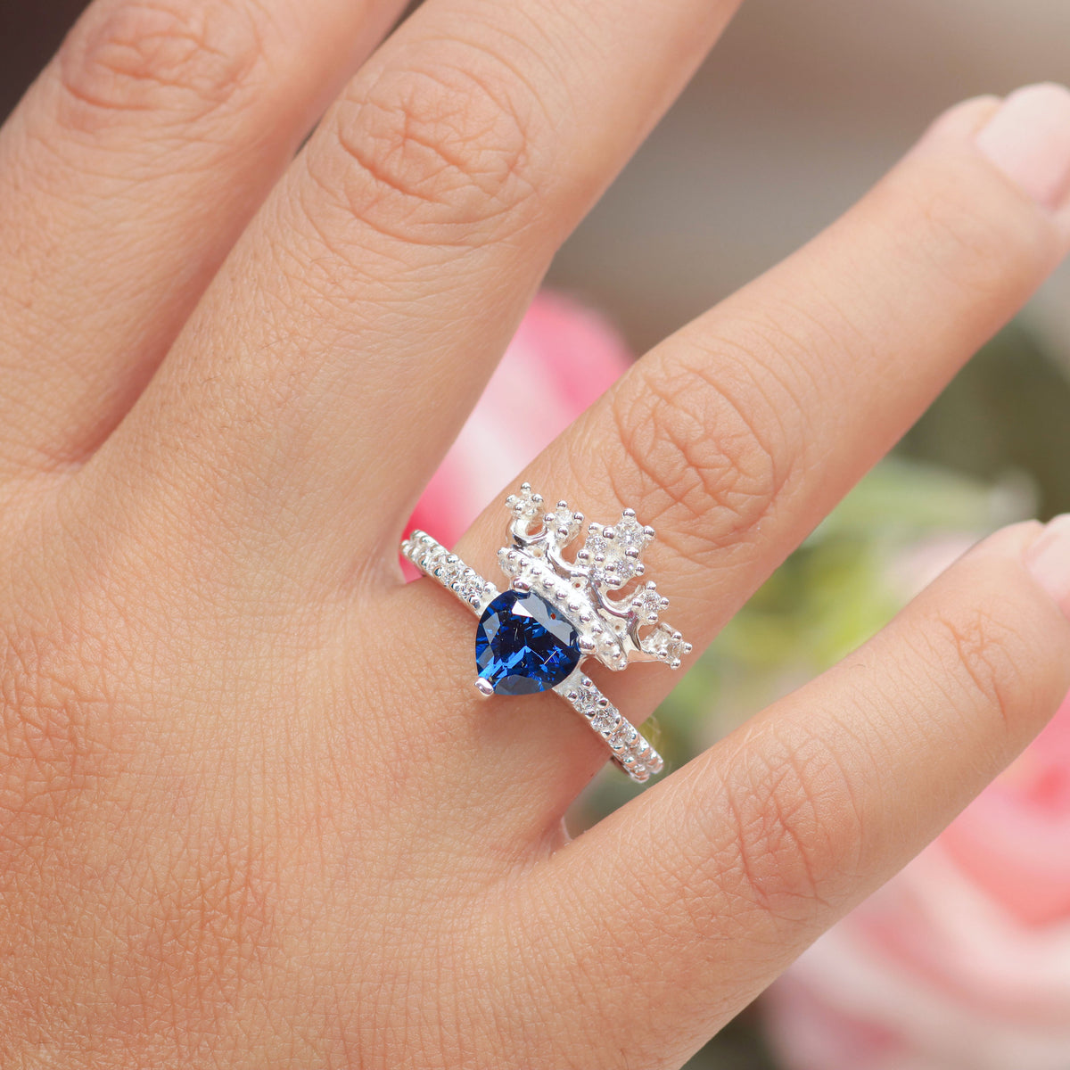 Anillo de corona real en plata 950