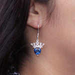 Cargue la imagen en el visor de la galería, Aretes corazón y corona