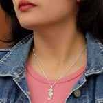 Cargue la imagen en el visor de la galería, Collar caballito de mar con corte circular