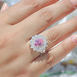 Cargue la imagen en el visor de la galería, Anillo roseta con piedra central oval