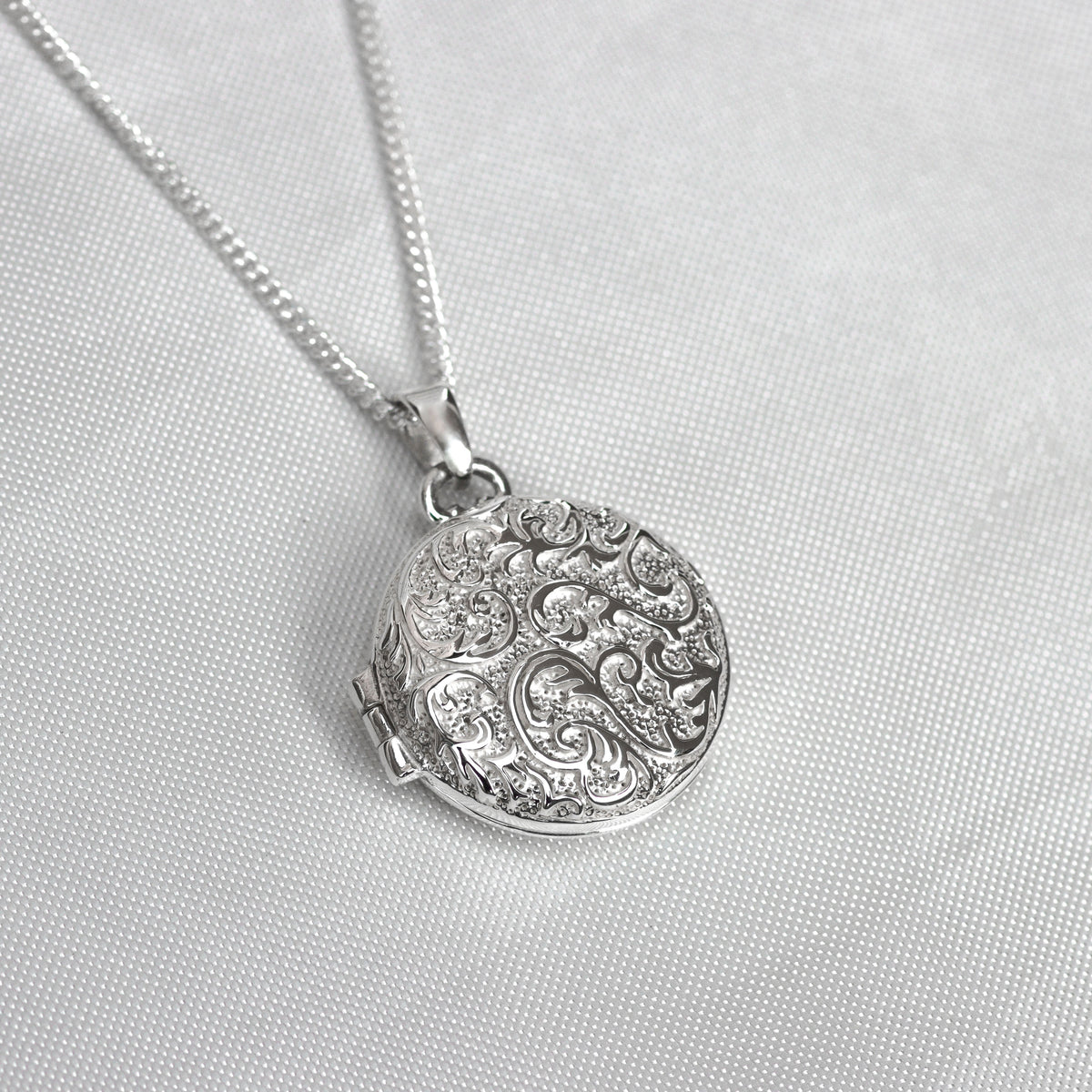 950 Silver Branch Locket Necklace