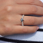 Cargue la imagen en el visor de la galería, Anillo con corte en forma de corazón