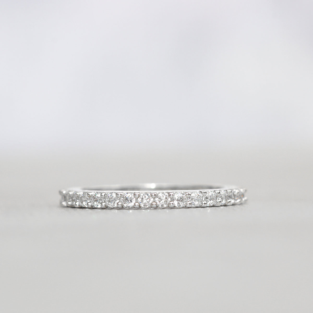Anillo churumbela con piedras en plata 950