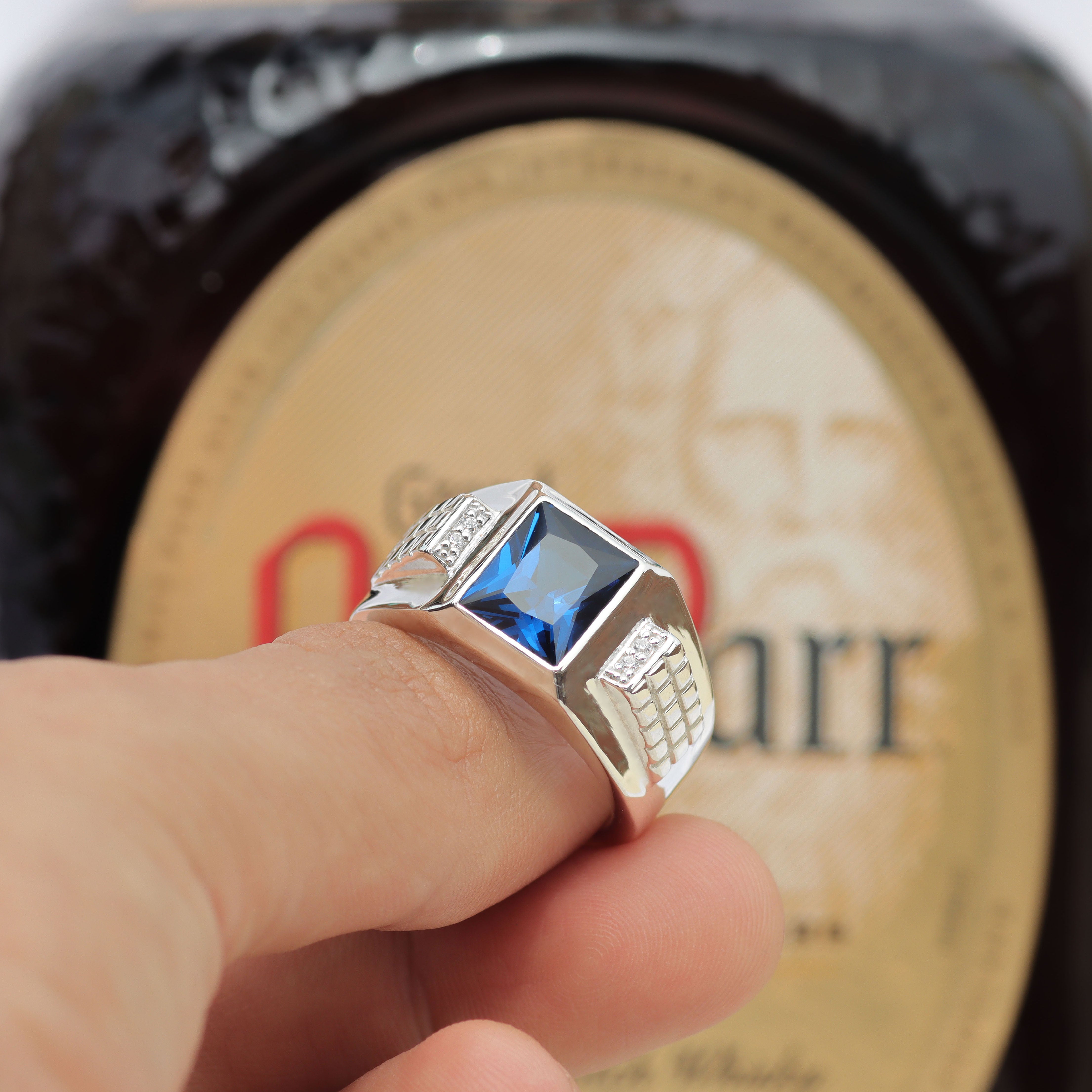 Solitaire ring with square cut
