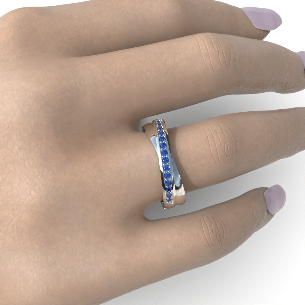 Interlocking ring with circular cut