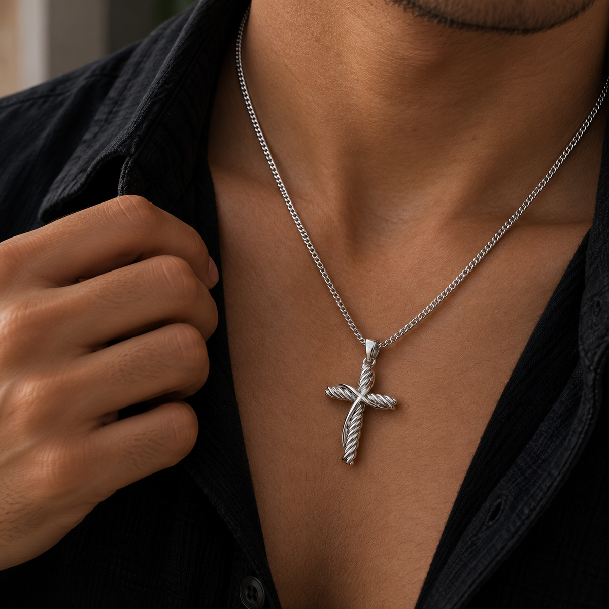 Collar Cruz Divina en Plata 950 | Joyería de Autor - Luya
