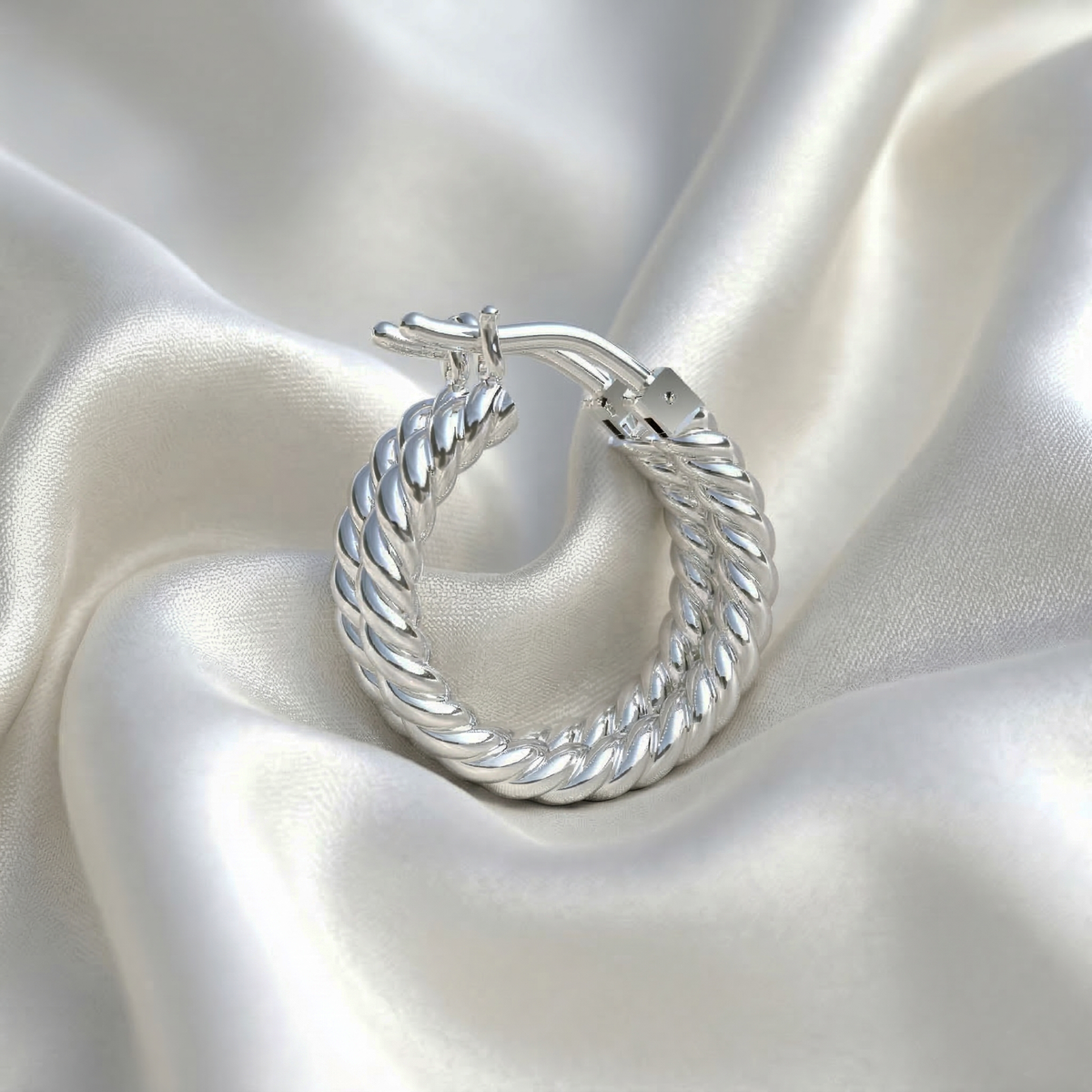 Aretes de cuerda clásicos en plata 950 y baño de oro 18k