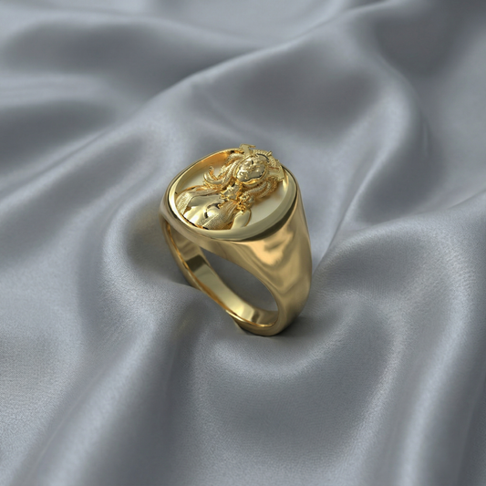 Anillo de medusa en plata 950 y baño de oro 18k
