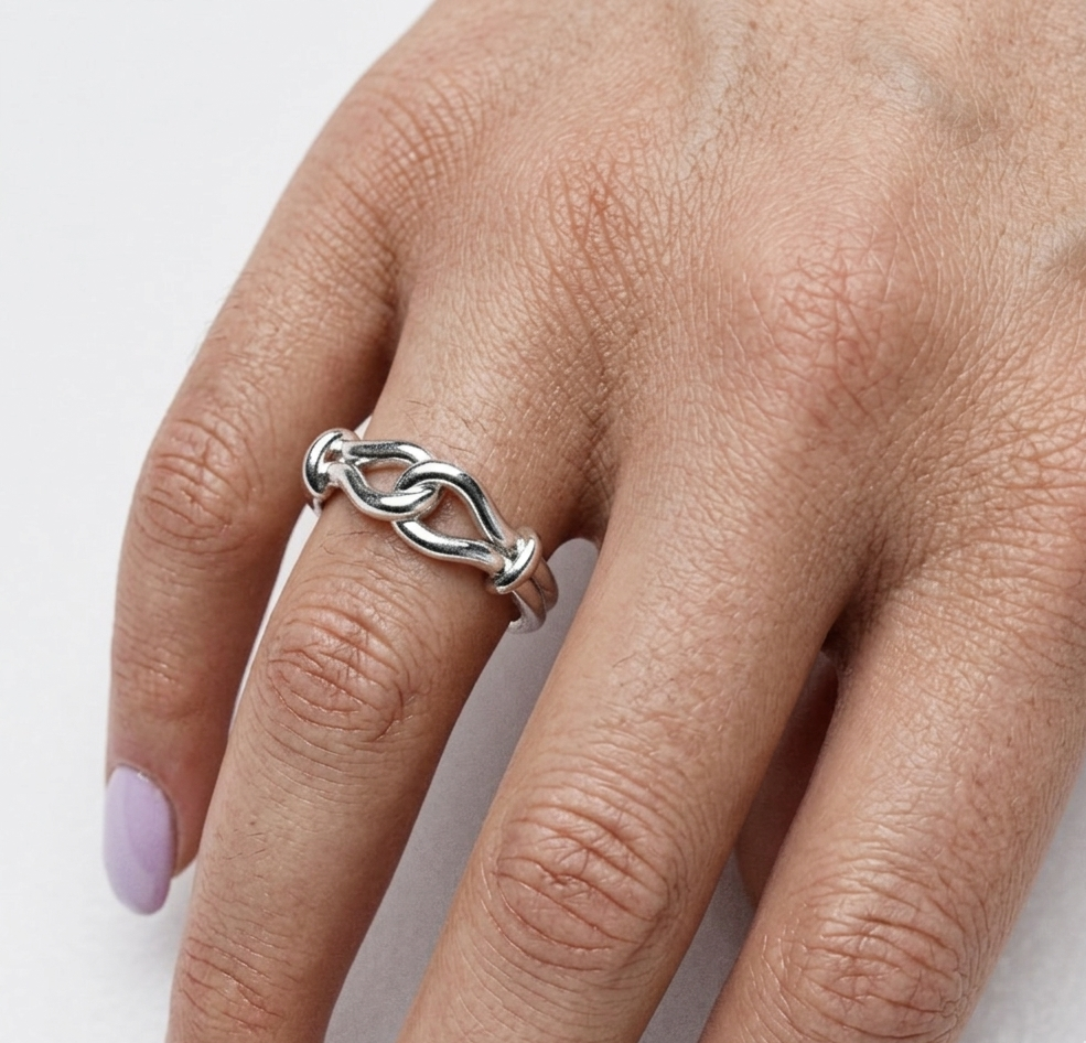 Knot Ring