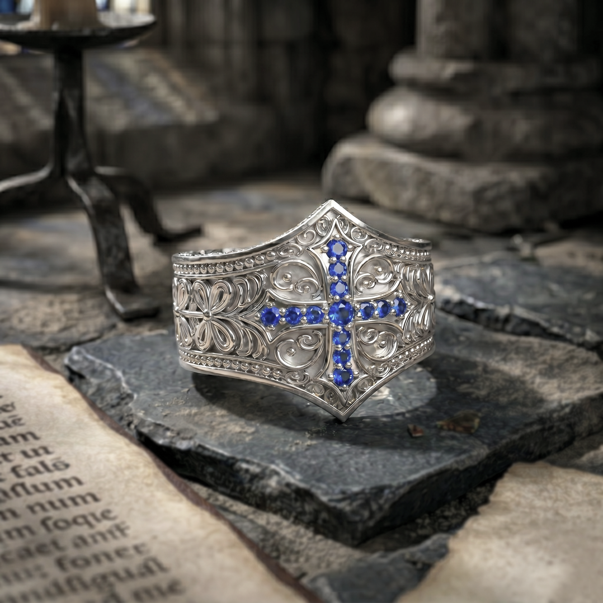 Anillo Cruz del Temple en Plata 950 hecho a mano, vista frontal — Luya Joyería Perú
