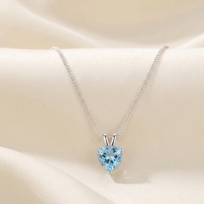 Collar de corazón con piedra en plata 950