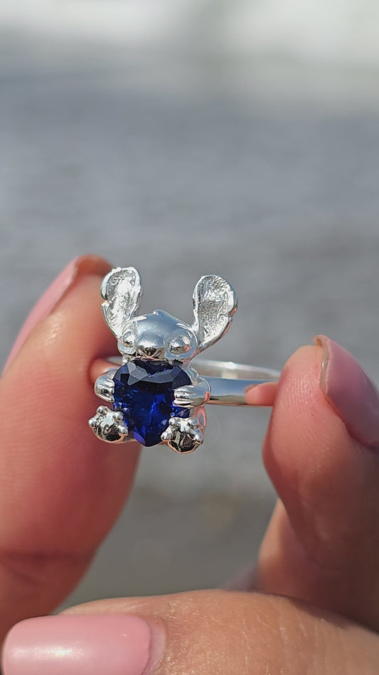 Anillo Stitch con piedra en plata 950
