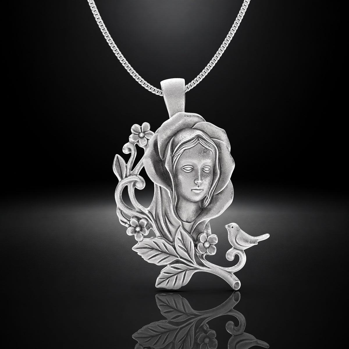 Collar de la Virgen María en plata 950 y baño de oro 18k