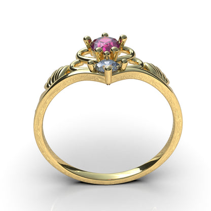 Anillo con piedra corte princesa en oro 18k sólido