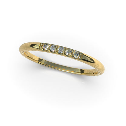 Anillo de 5 piedras en oro 18k sólido