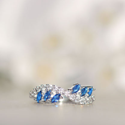 Anillo infinito con piedra marquesa en plata 950