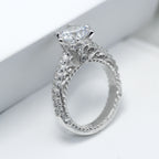 Anillo reina con piedra redonda en plata 950