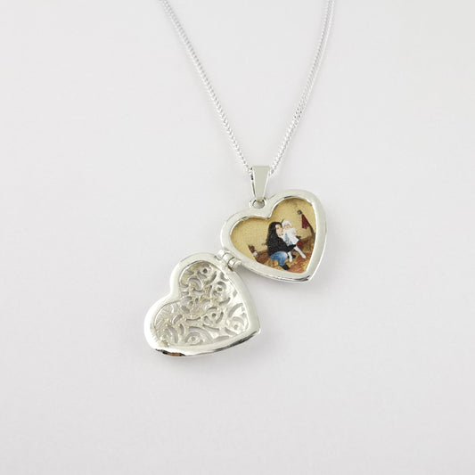 Collar relicario corazón eterno en plata 950