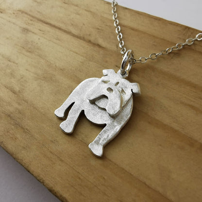 Collar de perro bulldog en plata 950