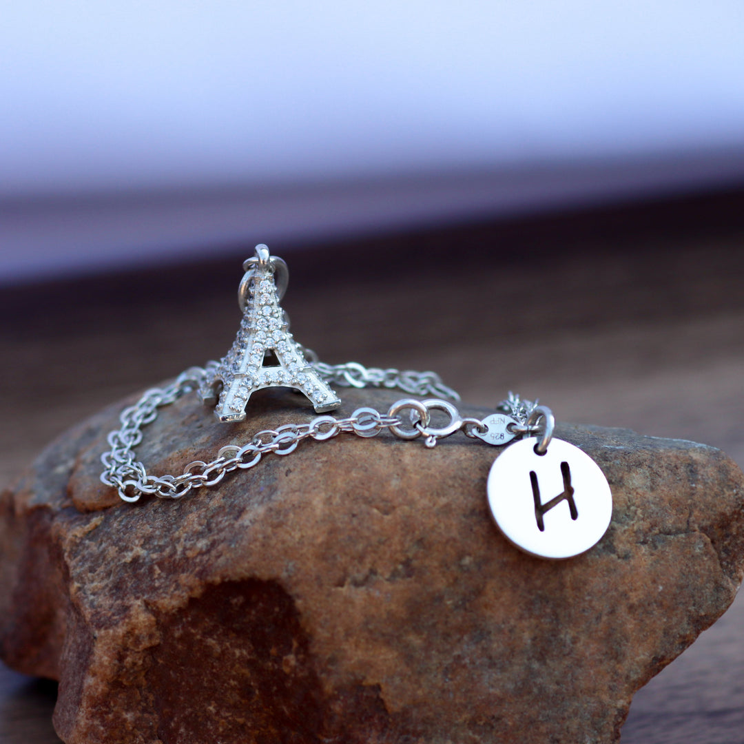 Pulsera torre eiffel con corte circular