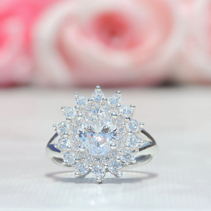 Anillo roseta con piedra central oval en plata 950