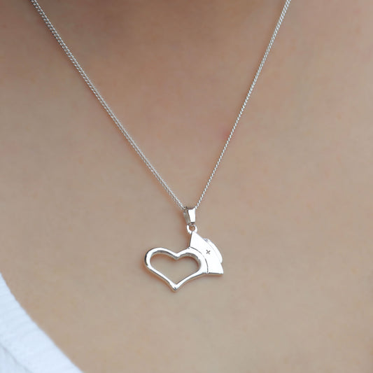 Collar de enfermera en plata 950