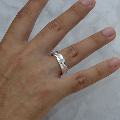 Anillo de cruz para hombre en plata 950