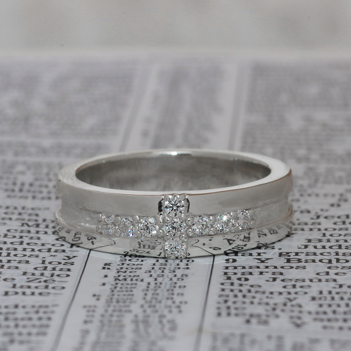 Anillo de cruz para hombre en plata 950