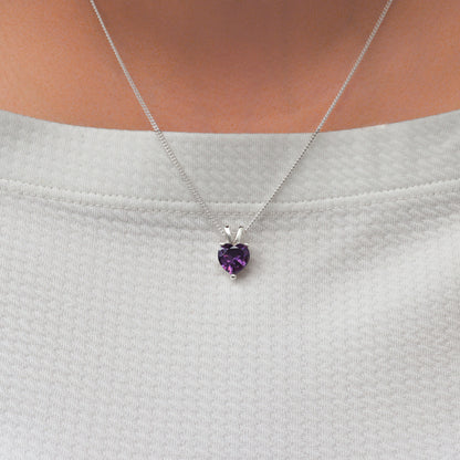 Collar de corazón con piedra en plata 950