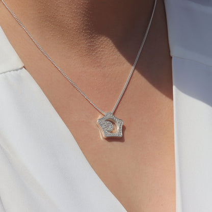 Collar de estrella y luna en plata 950