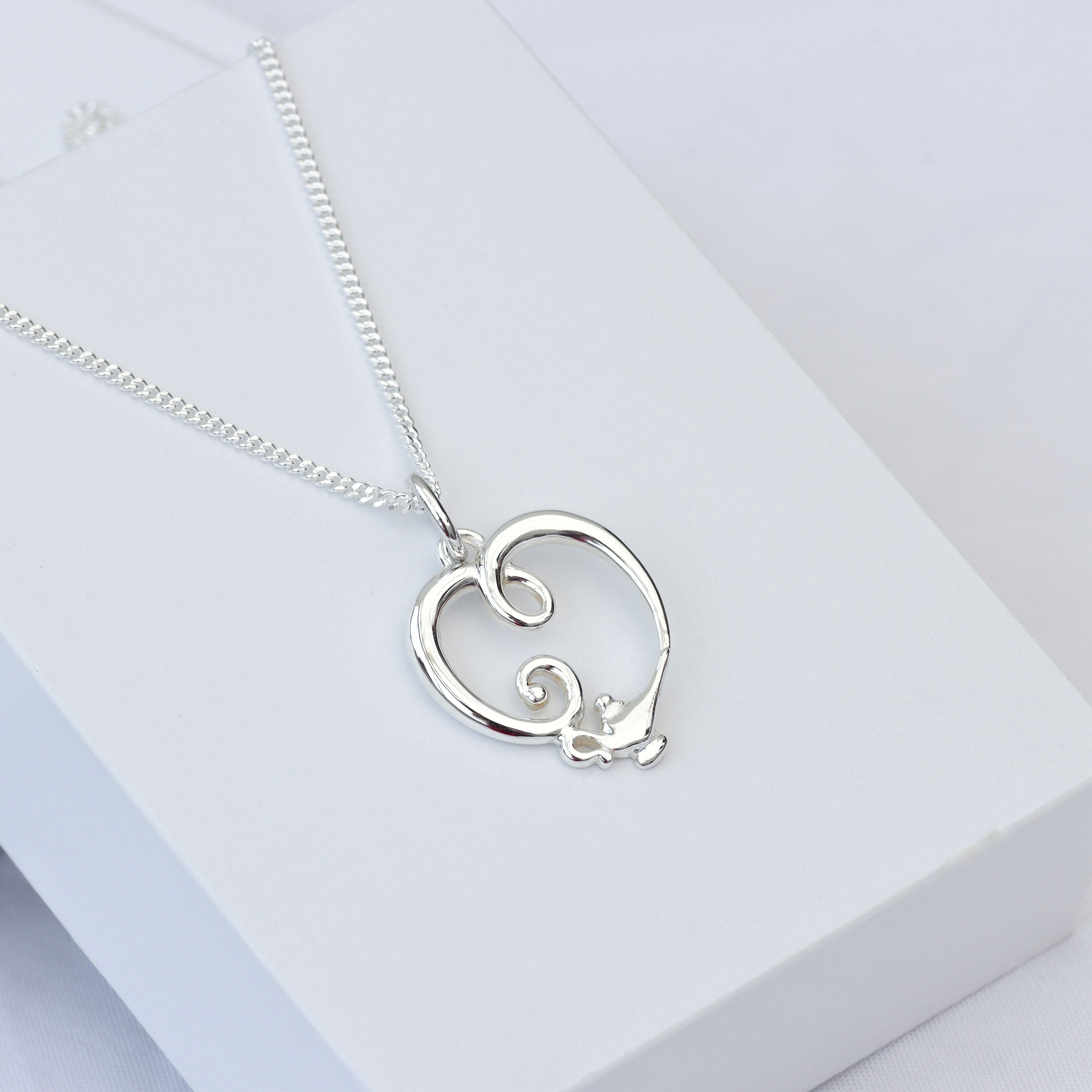 Heart necklace with lamp