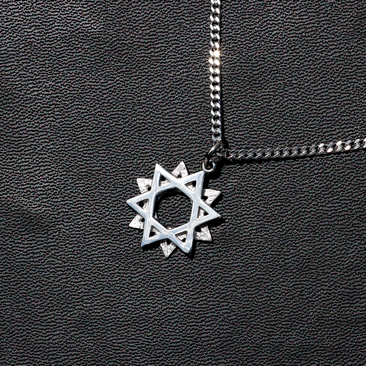Twelve-pointed star dodecagram necklace