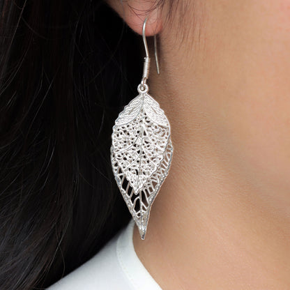 Aretes de hojas en plata 950