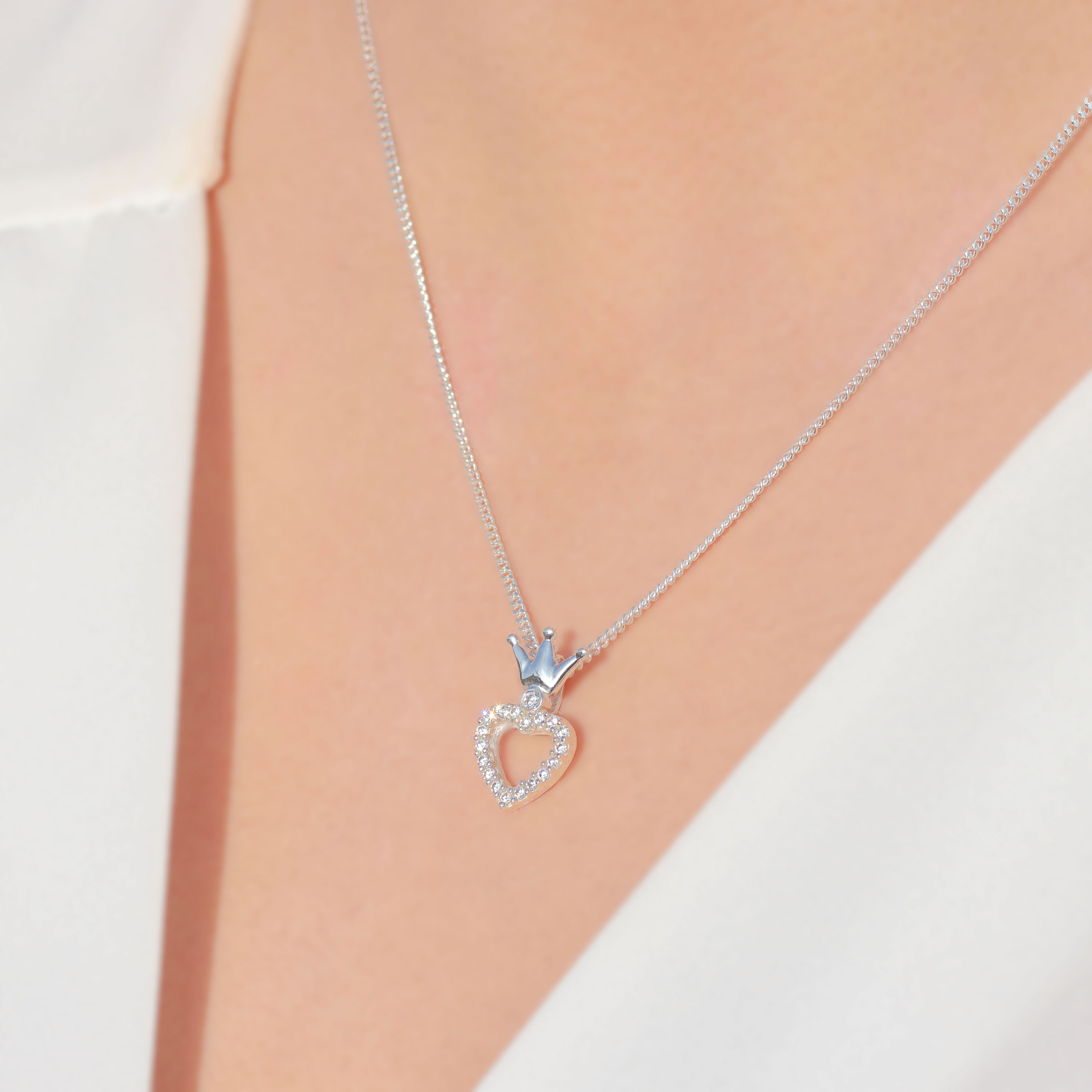 Collar Corona y Corazón Plata 950 | Hecho a Mano | Luya Joyería