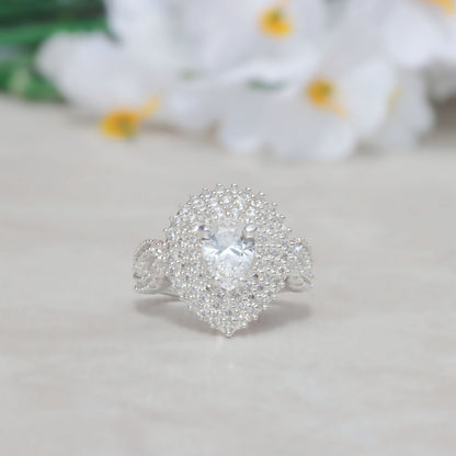 Anillo con piedra gota en plata 950 – Divine Drop
