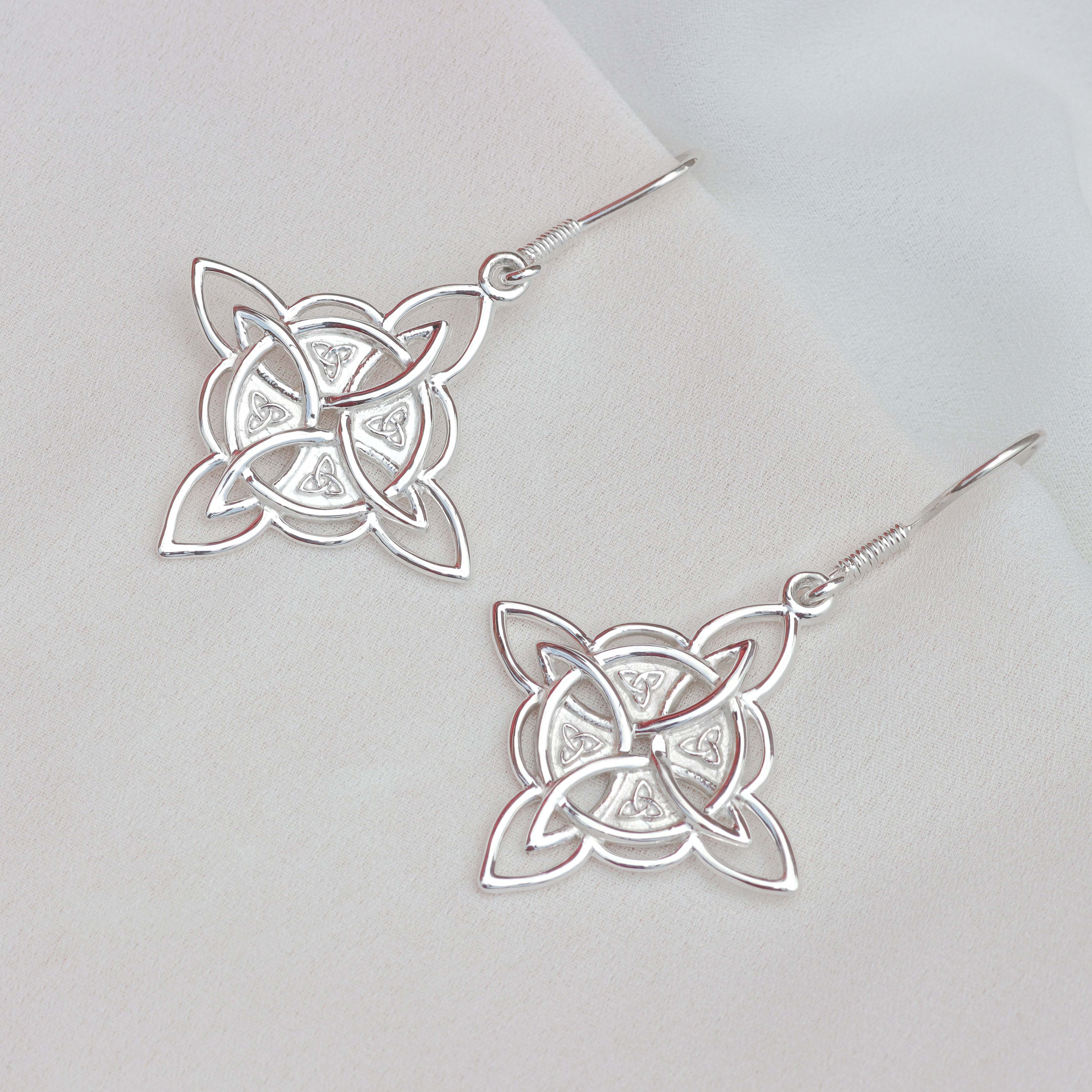 Witch's Knot Collection