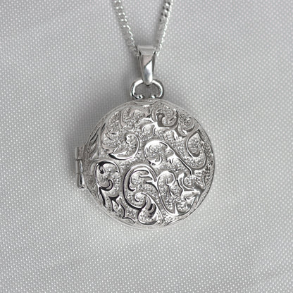 950 Silver Branch Locket Necklace