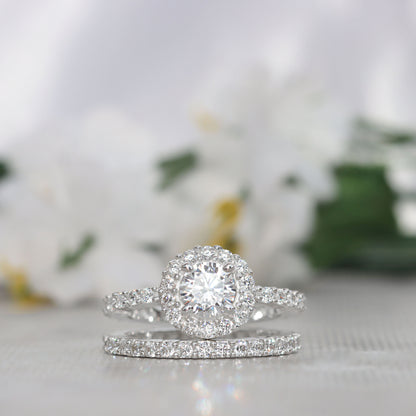 Anillo con piedra blanca en plata 950 – White Cut